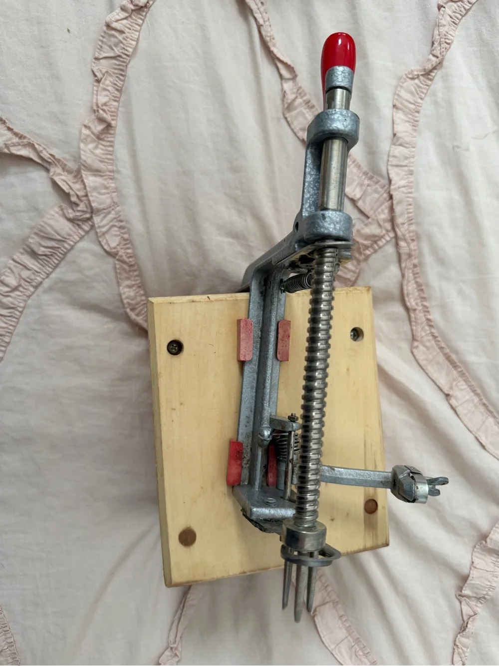 The Pampered Chef Metal Clamp Apple Peeler, Corer with wood block